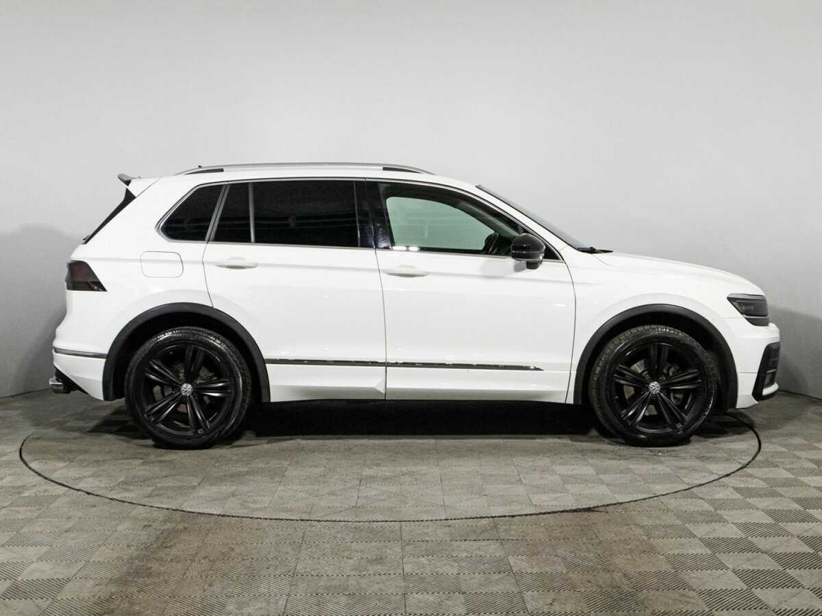 Volkswagen Tiguan б/у, 2020, Роботизированная. Фото: #3