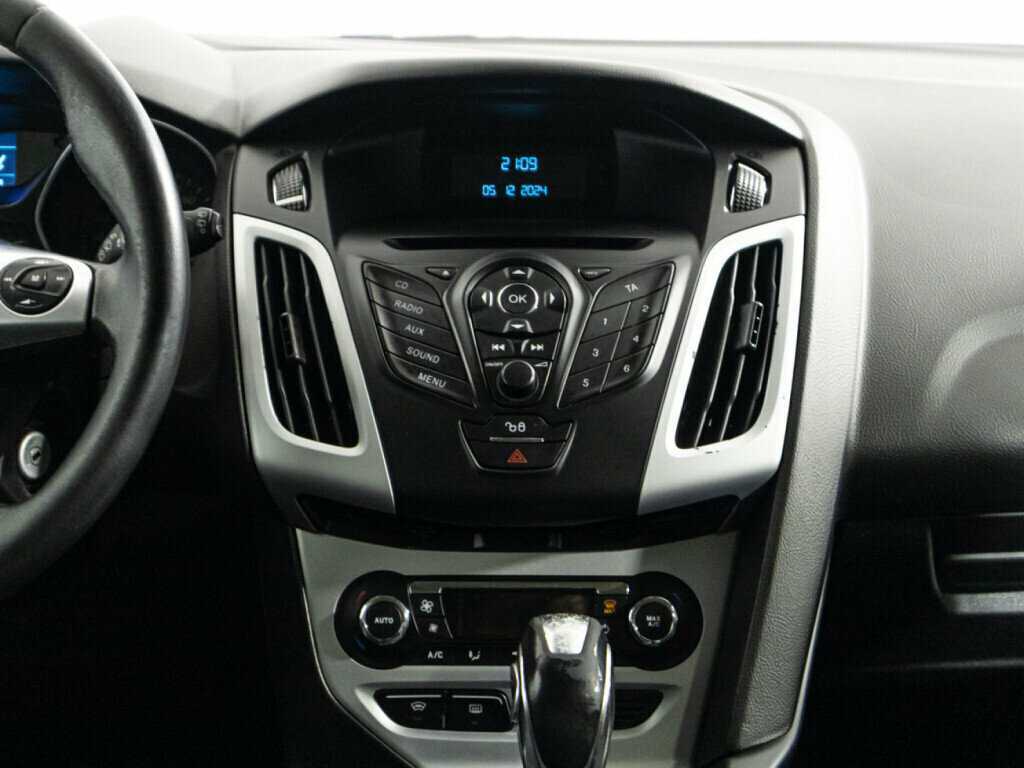 Ford Focus б/у, 2014, Роботизированная. Фото: #13