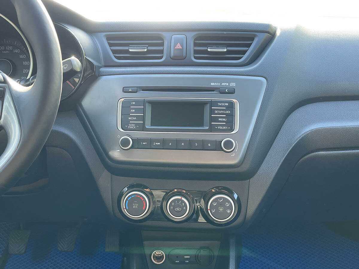 Kia Rio б/у, 2015, Механическая. Фото: #11