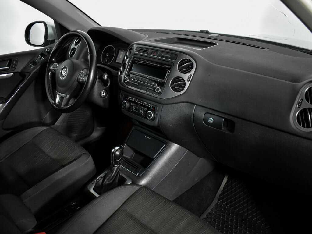 Volkswagen Tiguan б/у, 2012, Автоматическая. Фото: #12