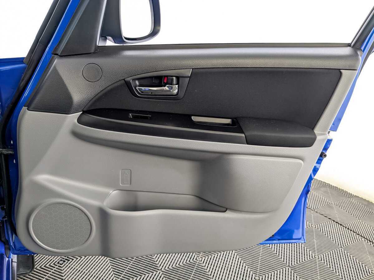 Suzuki SX4 б/у, 2012, Механическая. Фото: #23