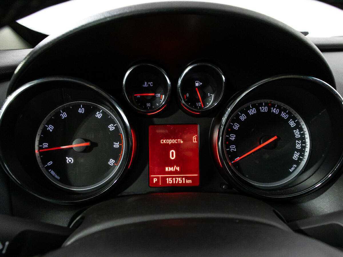 Opel Astra б/у, 2013, Автоматическая. Фото: #11