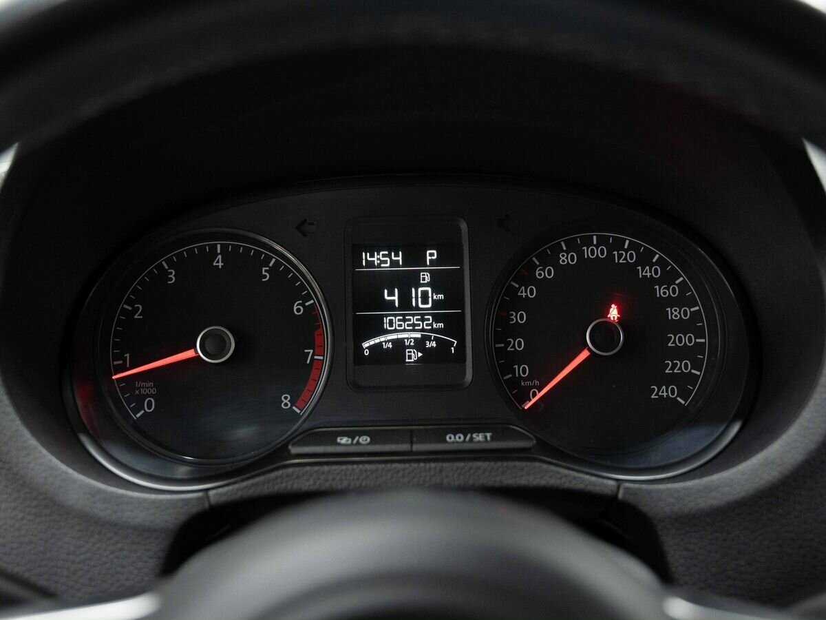 Volkswagen Polo б/у, 2016, Роботизированная. Фото: #14