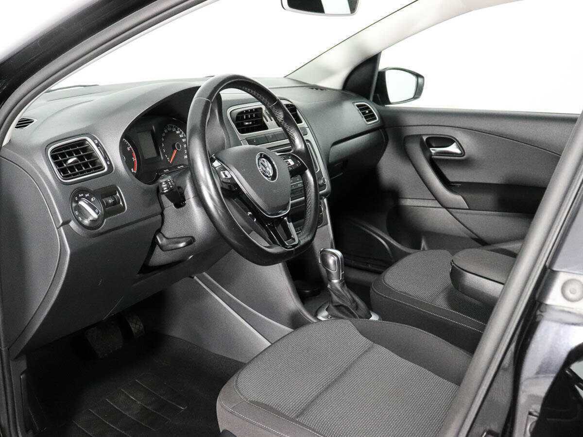 Volkswagen Polo б/у, 2017, Автоматическая. Фото: #9