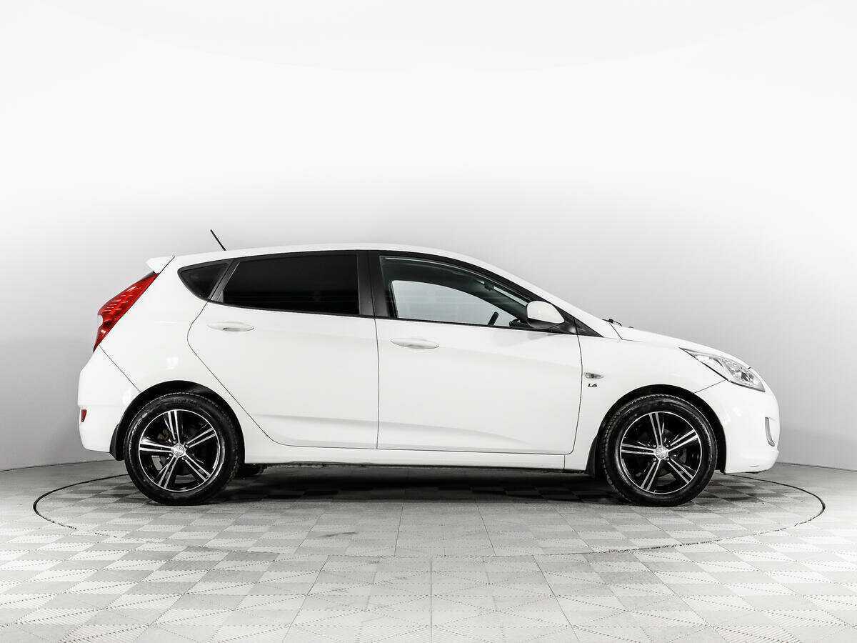 Hyundai Solaris б/у, 2014, Автоматическая. Фото: #3