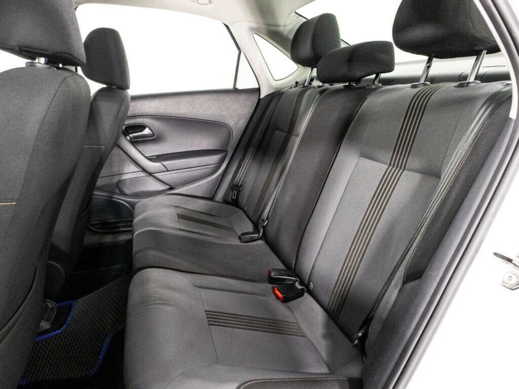 Volkswagen Polo б/у, 2016, Механическая. Фото: #9