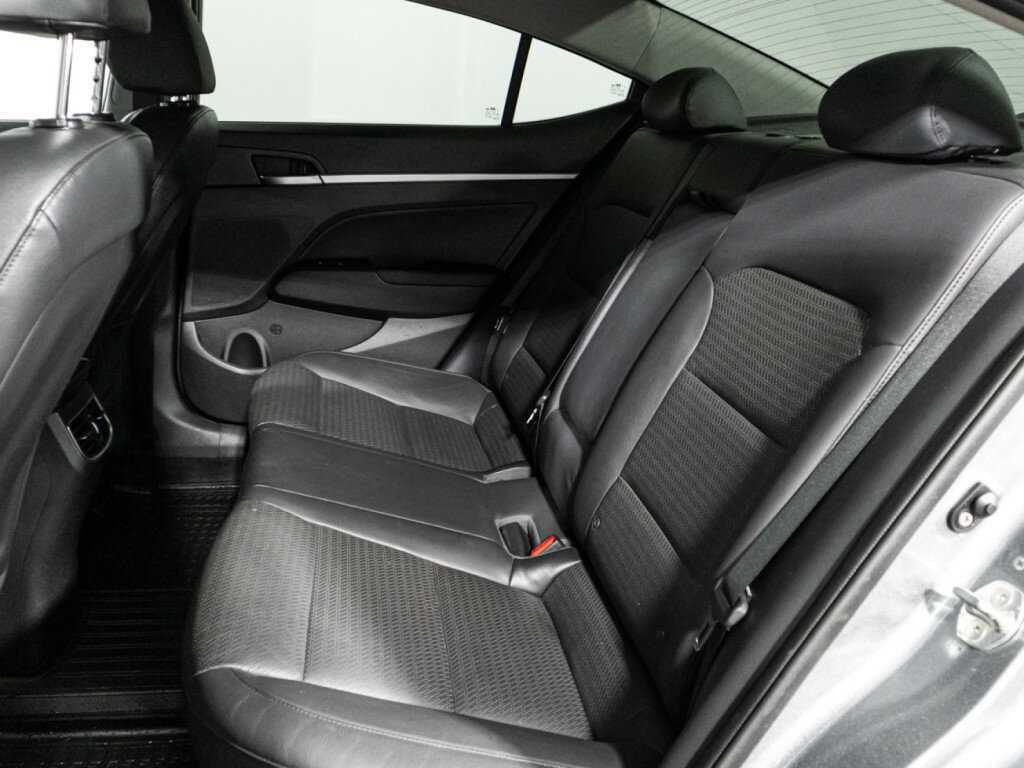 Hyundai Elantra б/у, 2019, Автоматическая. Фото: #9