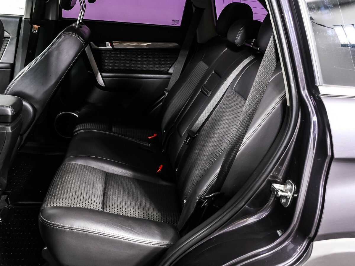 Chevrolet Captiva б/у, 2012, Автоматическая. Фото: #12
