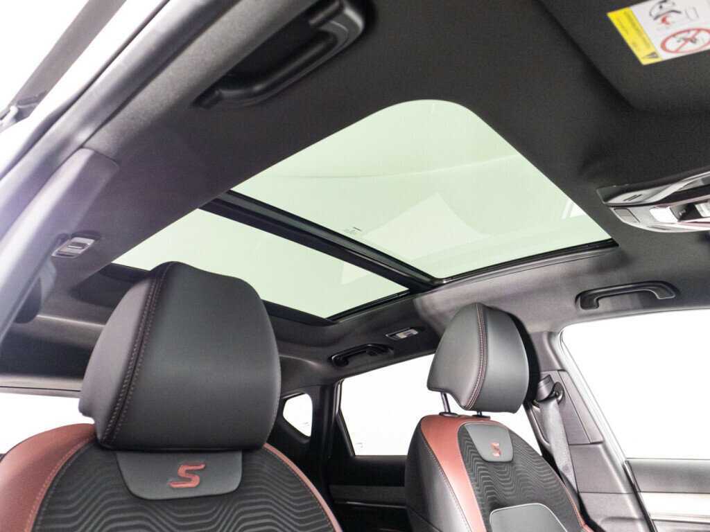 Geely Coolray б/у, 2021, Роботизированная. Фото: #18