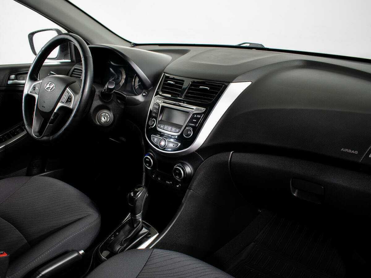 Hyundai Solaris б/у, 2016, Автоматическая. Фото: #8