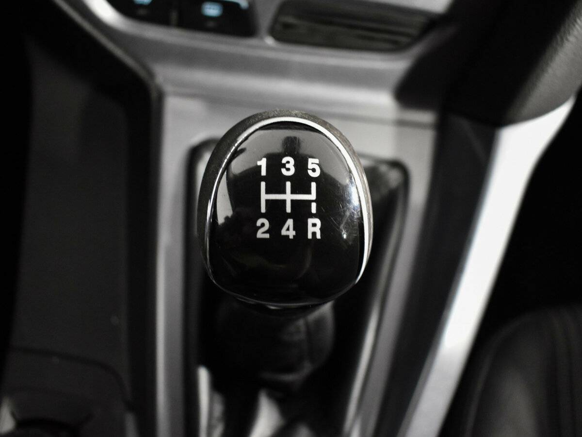 Ford Focus б/у, 2012, Механическая. Фото: #17
