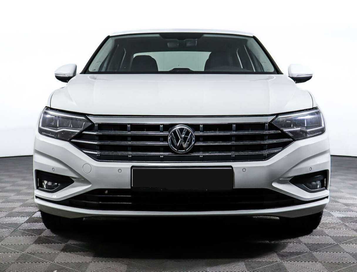 Volkswagen Jetta б/у, 2019, Автоматическая. Фото: #1