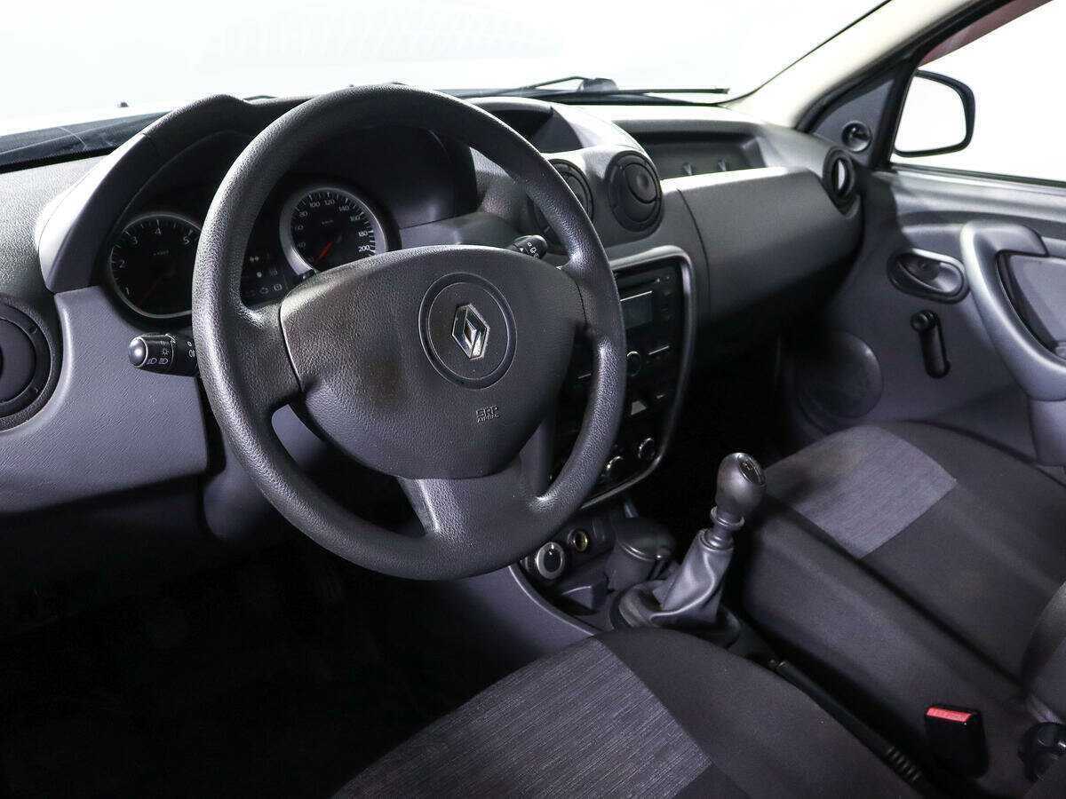 Renault Duster б/у, 2013, Механическая. Фото: #12