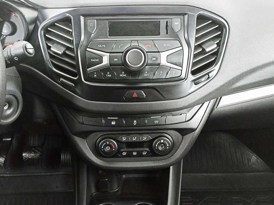 Lada (ВАЗ) Vesta б/у, 2020, Механическая. Фото: #12