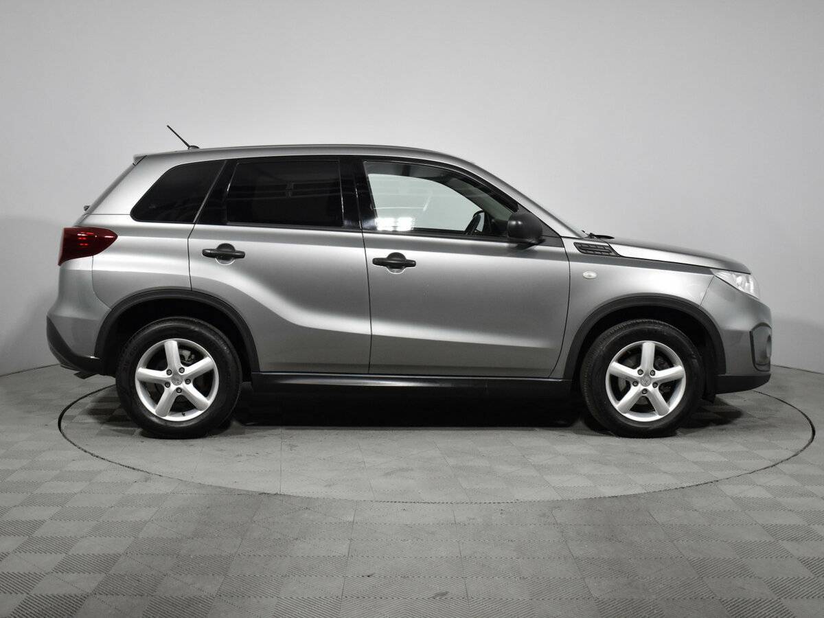 Suzuki Vitara б/у, 2019, Автоматическая. Фото: #3