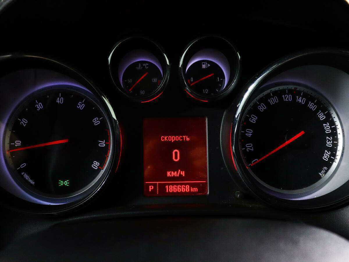 Opel Astra б/у, 2014, Автоматическая. Фото: #8