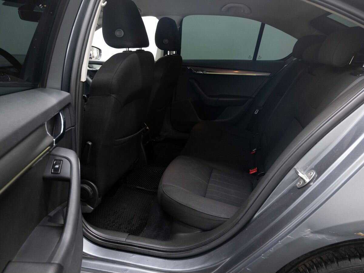 Skoda Octavia б/у, 2019, Роботизированная. Фото: #8