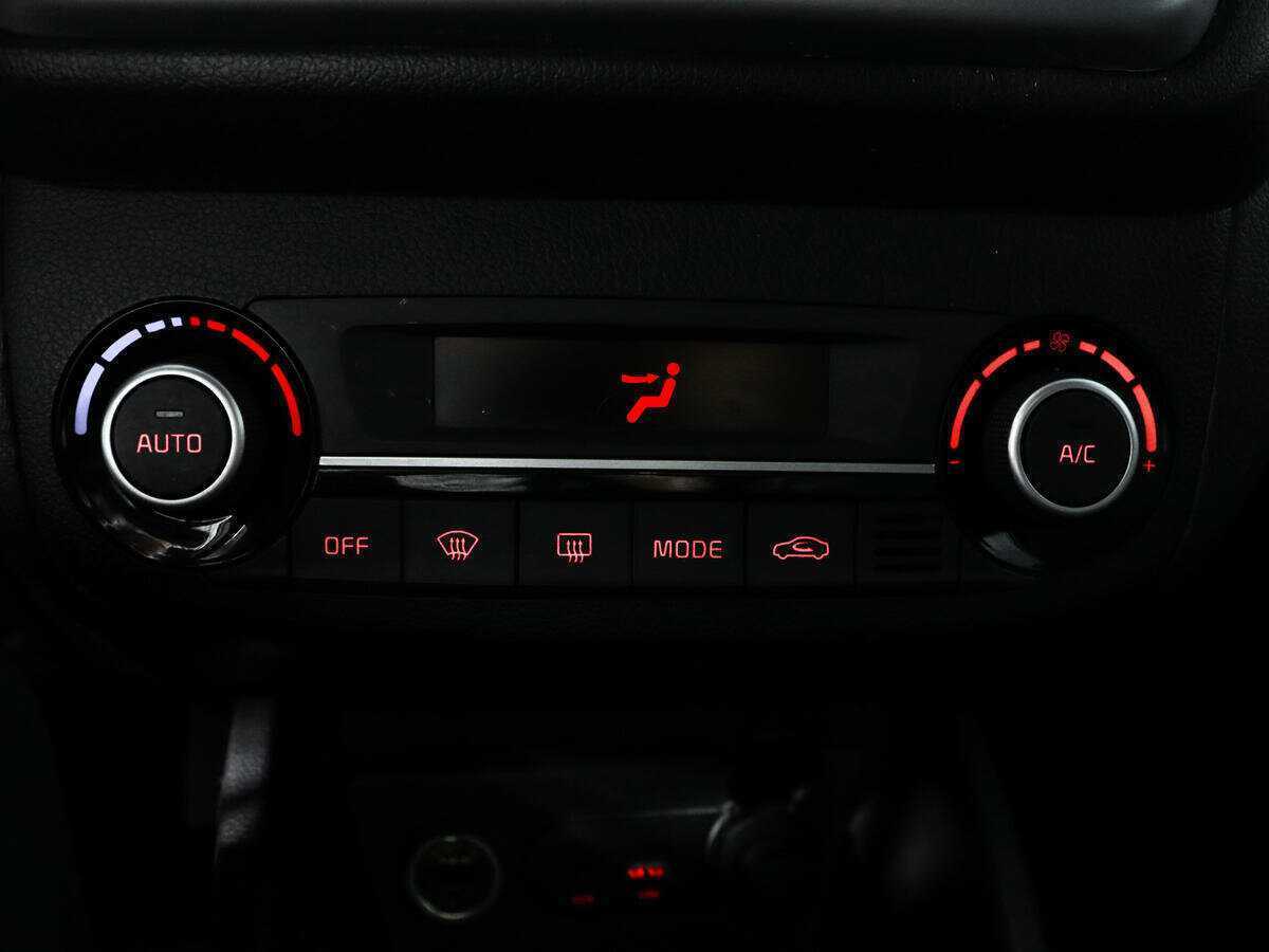 Kia Rio б/у, 2016, Автоматическая. Фото: #14