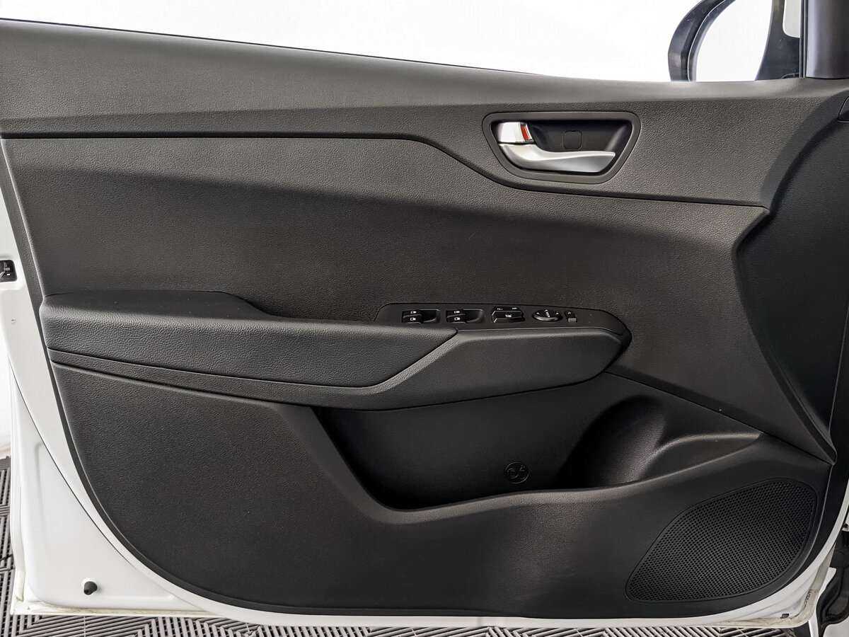 Hyundai Solaris б/у, 2020, Автоматическая. Фото: #18