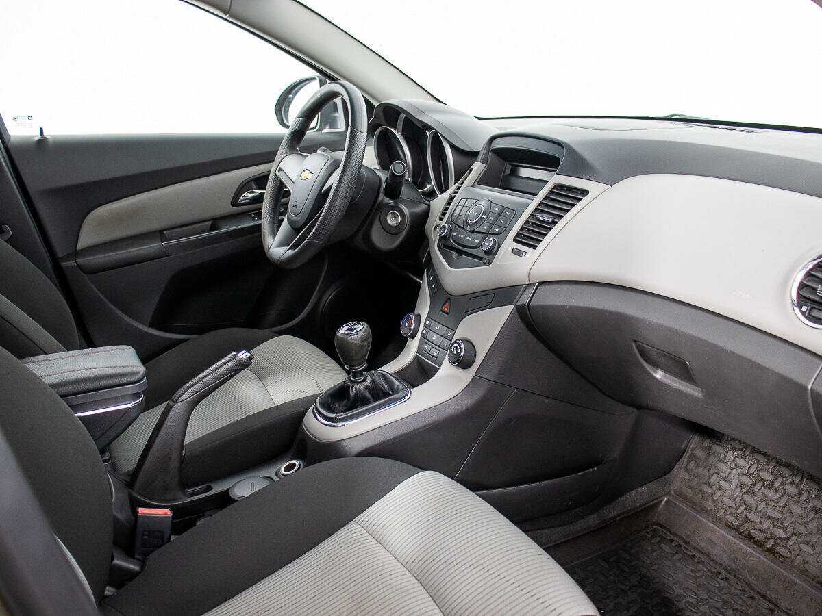 Chevrolet Cruze б/у, 2012, Механическая. Фото: #6