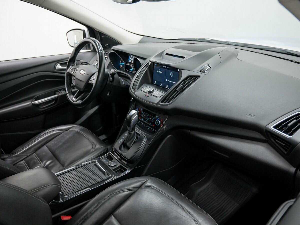 Ford Kuga б/у, 2016, Автоматическая. Фото: #6