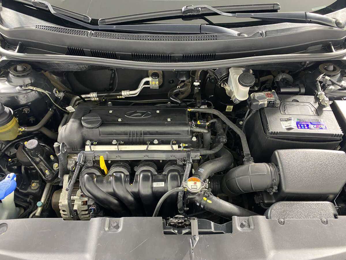 Hyundai Solaris б/у, 2013, Механическая. Фото: #8