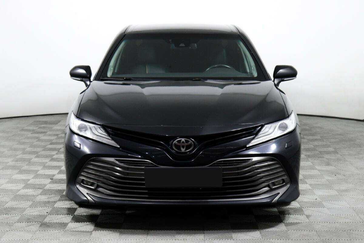 Toyota Camry б/у, 2018, Автоматическая. Фото: #1