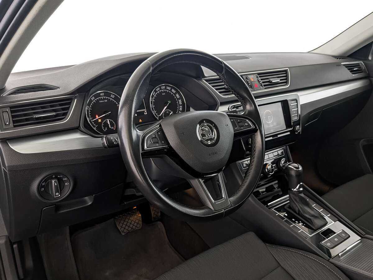 Skoda Superb б/у, 2019, Роботизированная. Фото: #10