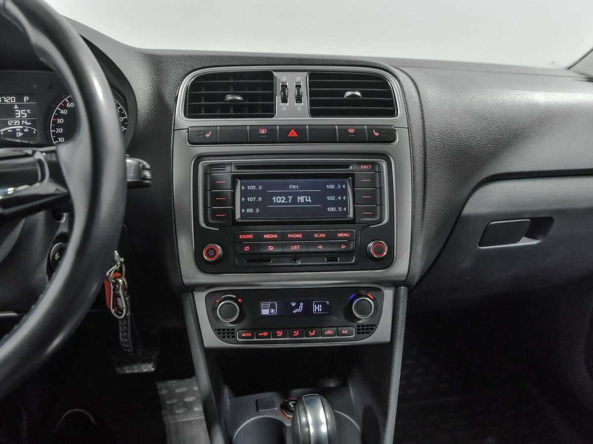 Volkswagen Polo б/у, 2015, Автоматическая. Фото: #8