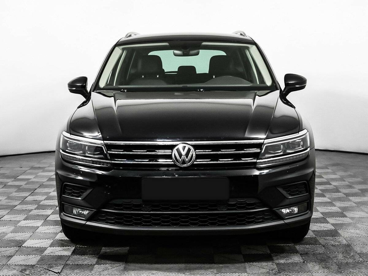 Volkswagen Tiguan б/у, 2018, Роботизированная. Фото: #1