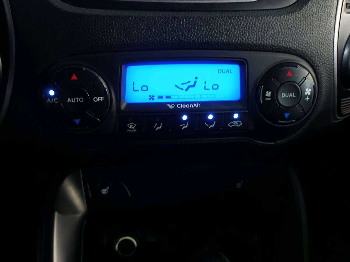 Hyundai ix35 б/у, 2012, Автоматическая. Фото: #13