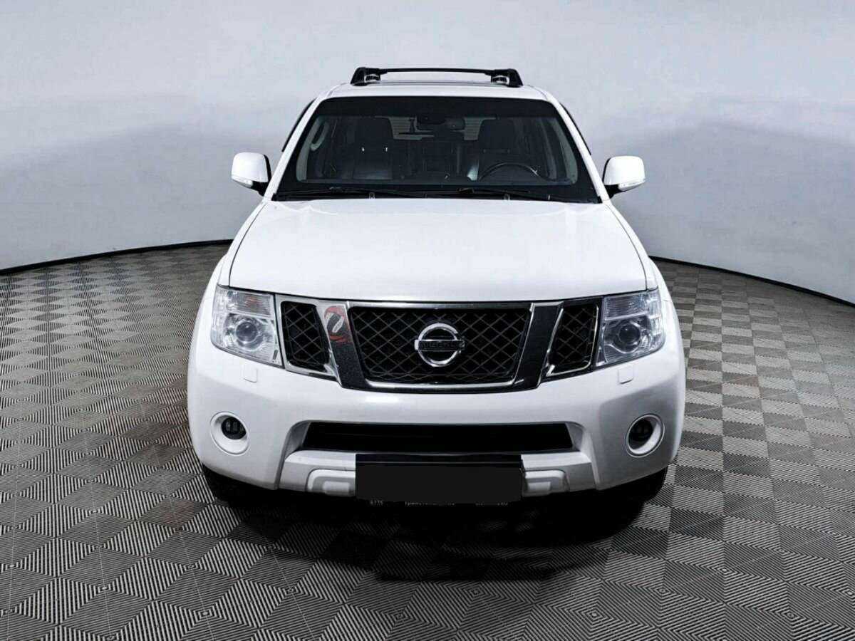 Nissan Pathfinder б/у, 2014, Автоматическая. Фото: #1