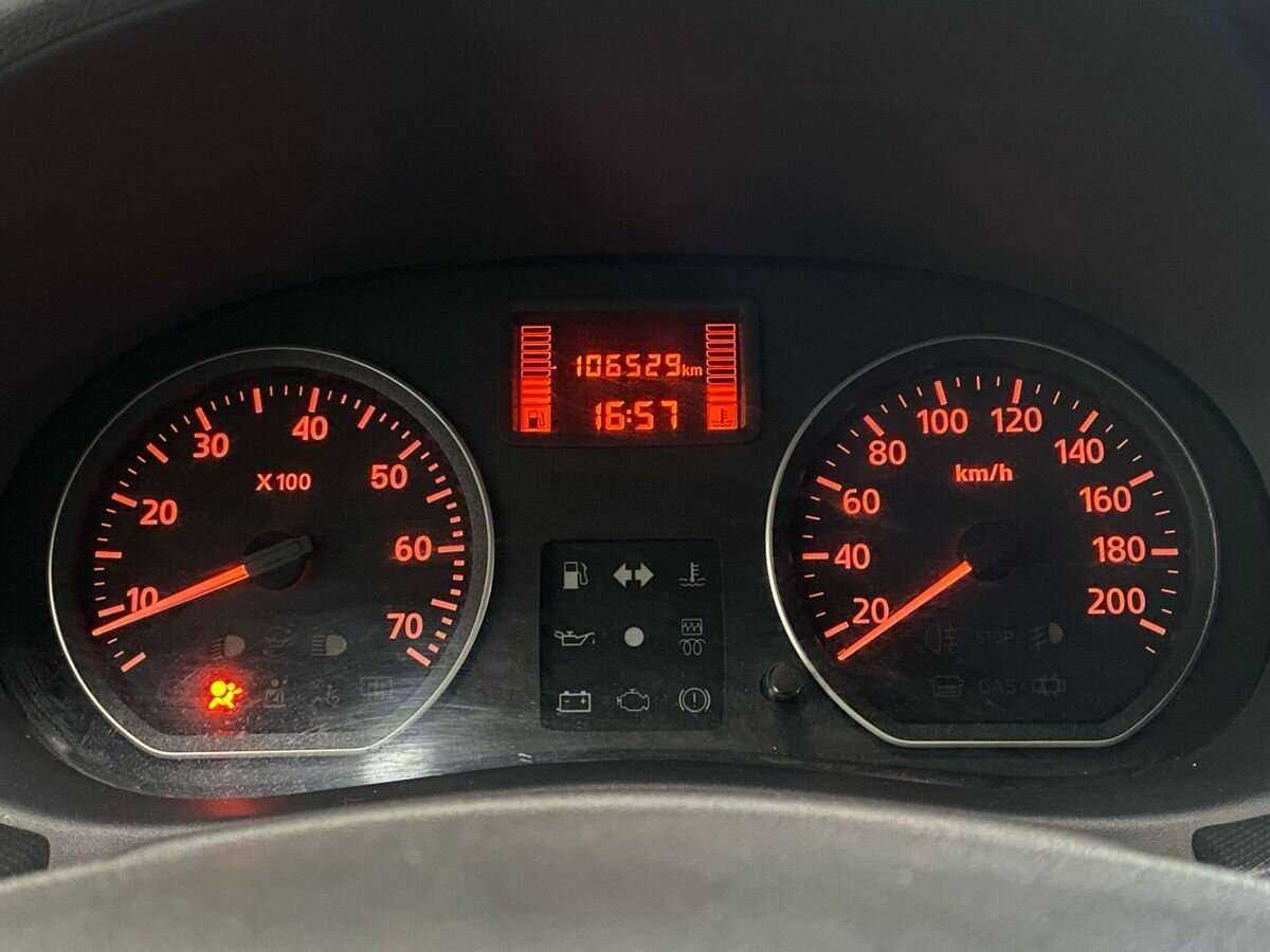 Renault Sandero б/у, 2012, Механическая. Фото: #11