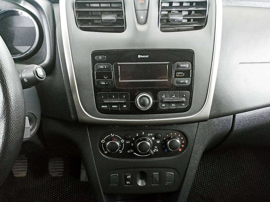 Renault Sandero б/у, 2020, Механическая. Фото: #12