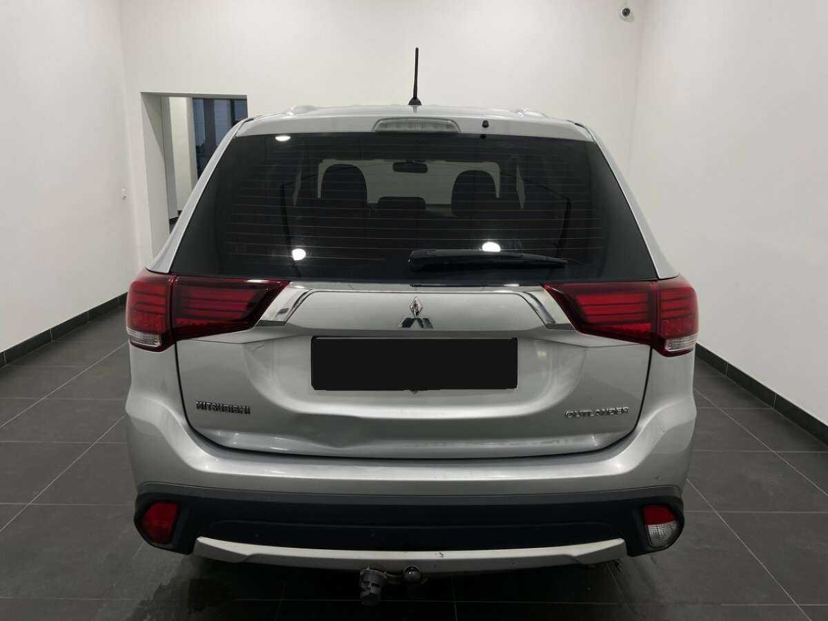 Mitsubishi Outlander б/у, 2016, Вариатор. Фото: #3