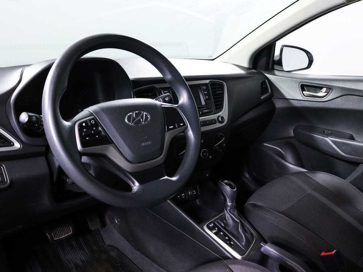 Hyundai Solaris б/у, 2017, Автоматическая. Фото: #11