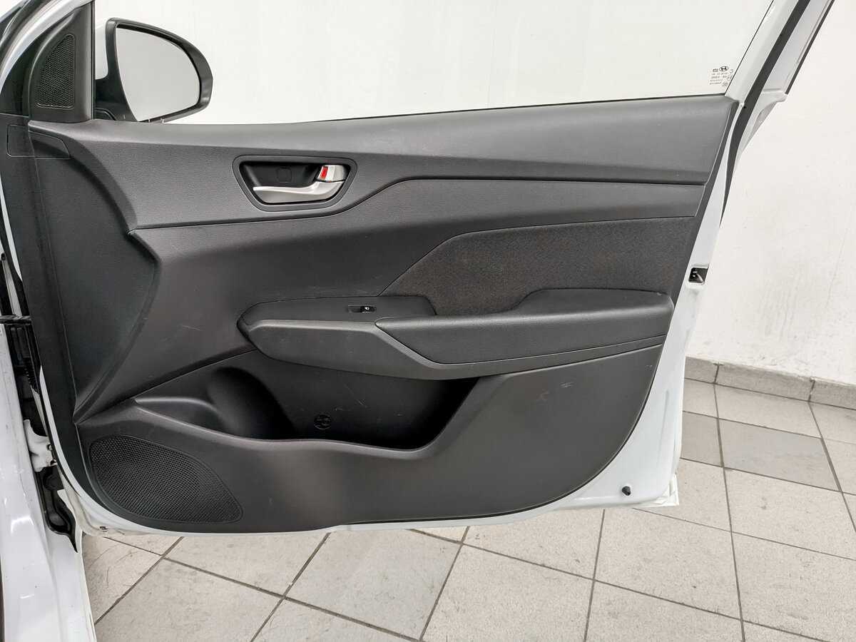 Hyundai Solaris б/у, 2019, Автоматическая. Фото: #21