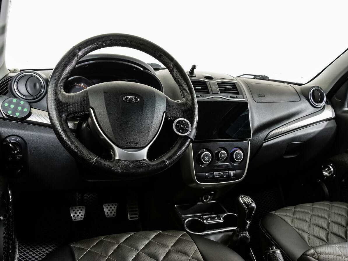 Lada (ВАЗ) Granta б/у, 2018, Механическая. Фото: #11