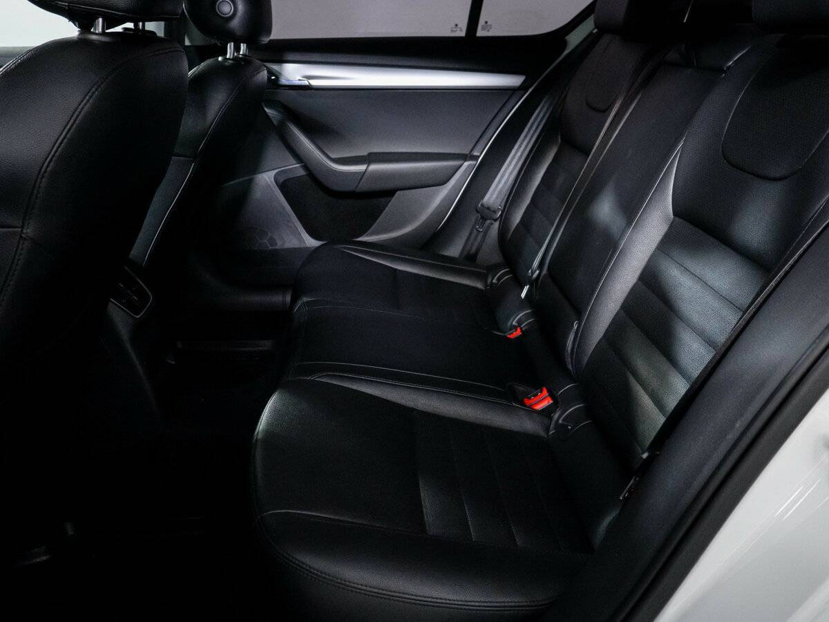 Skoda Octavia б/у, 2016, Роботизированная. Фото: #9