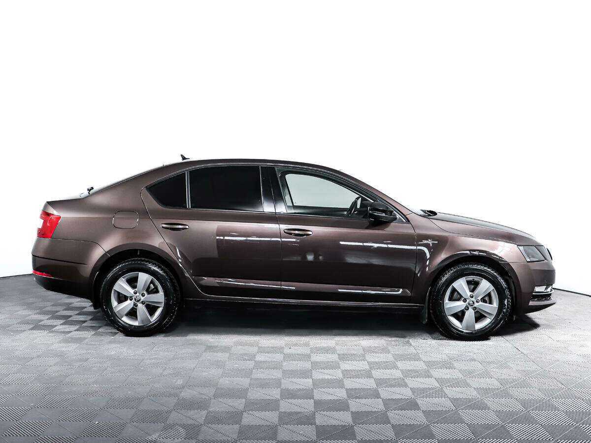 Skoda Octavia б/у, 2018, Роботизированная. Фото: #3