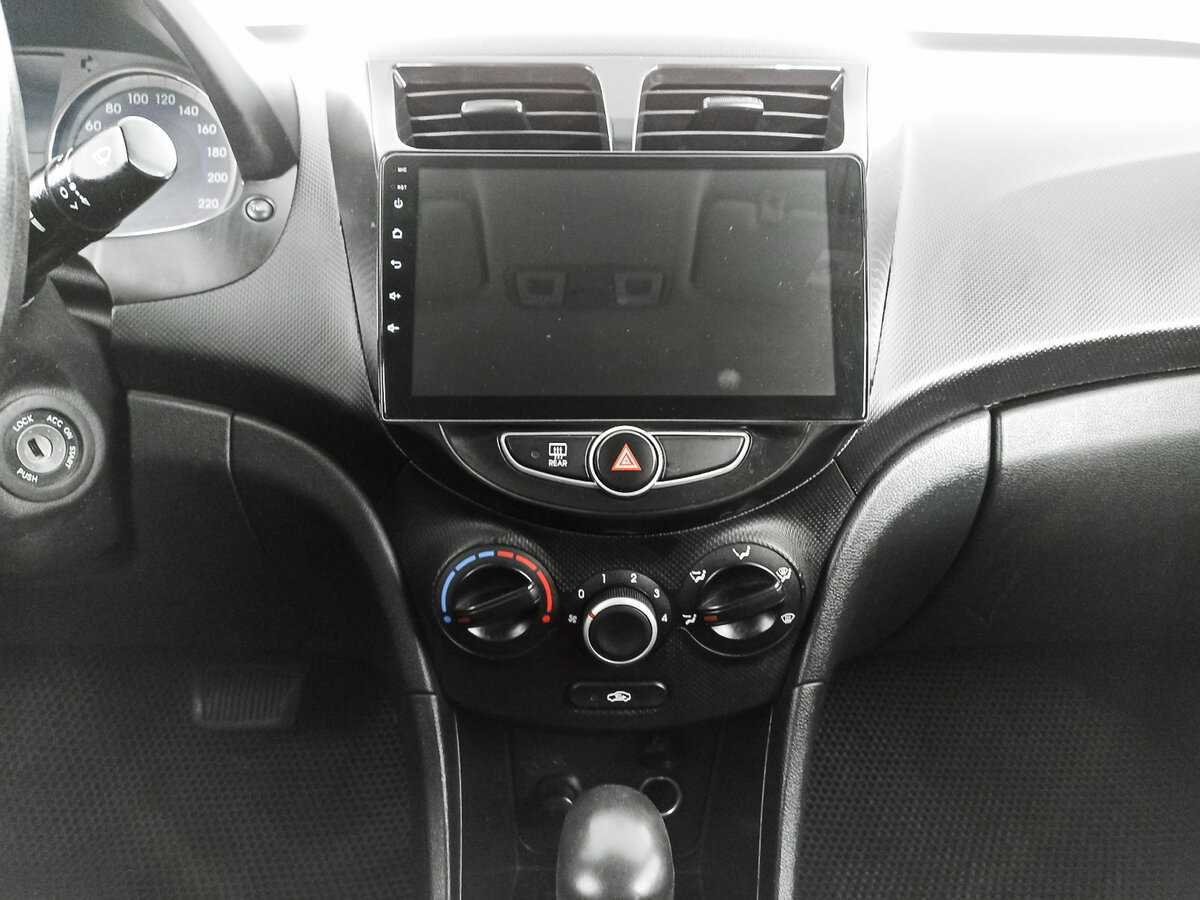 Hyundai Solaris б/у, 2013, Автоматическая. Фото: #14