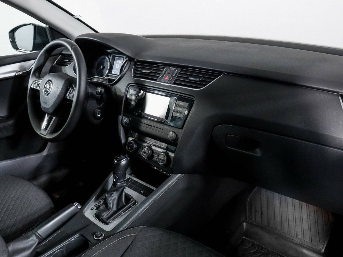 Skoda Octavia б/у, 2016, Роботизированная. Фото: #4