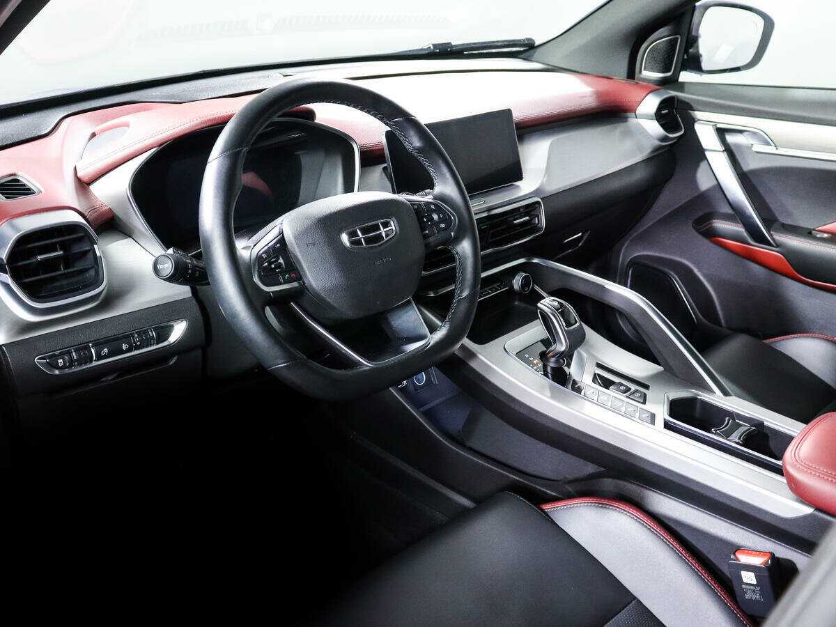 Geely Coolray б/у, 2021, Роботизированная. Фото: #9