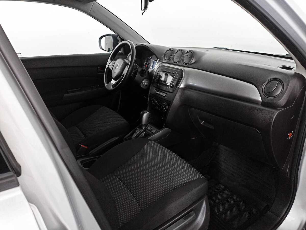 Suzuki Vitara б/у, 2018, Автоматическая. Фото: #8