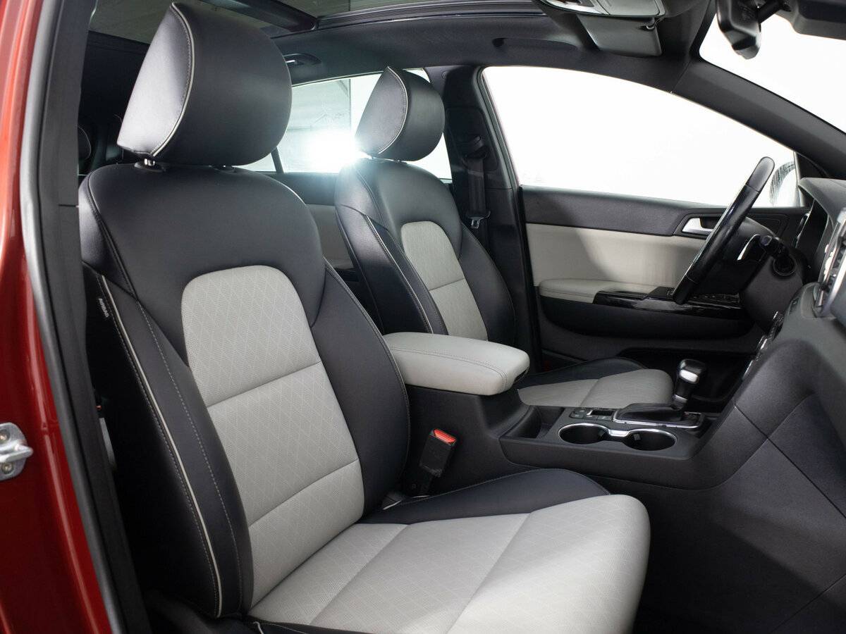 Kia Sportage б/у, 2016, Роботизированная. Фото: #15