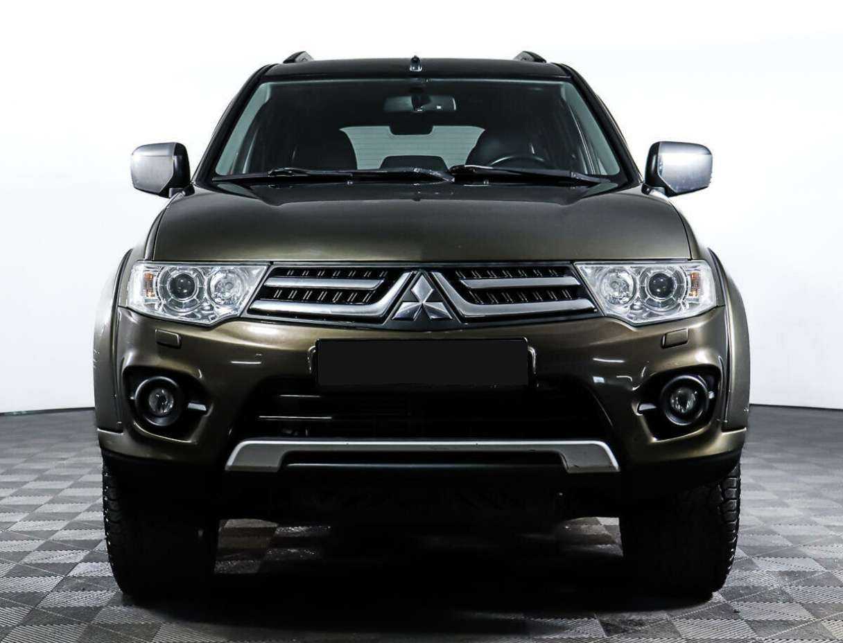 Mitsubishi Pajero Sport б/у, 2014, Автоматическая. Фото: #1