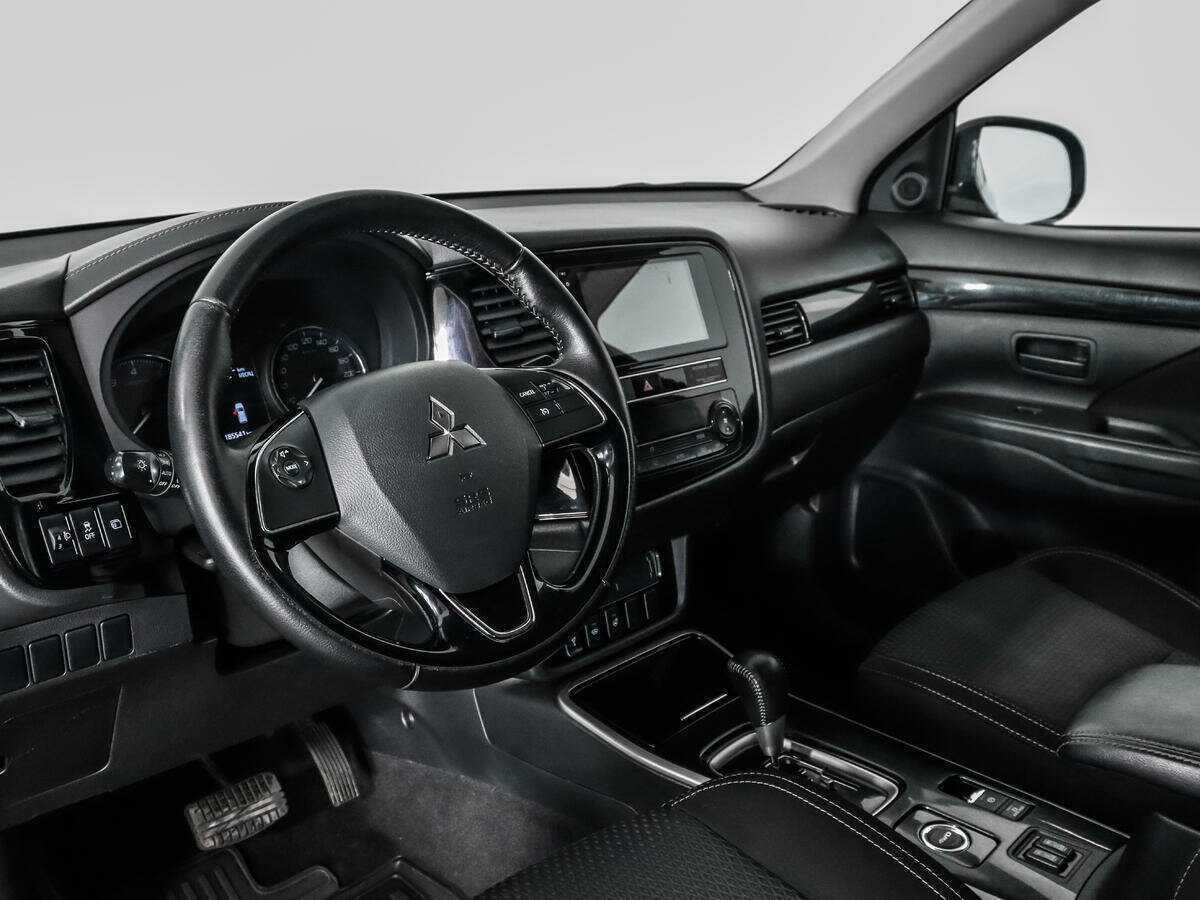 Mitsubishi Outlander б/у, 2018, Вариатор. Фото: #8