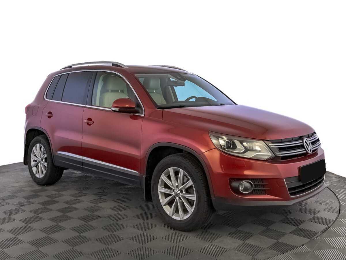 Volkswagen Tiguan б/у, 2014, Автоматическая. Фото: #2