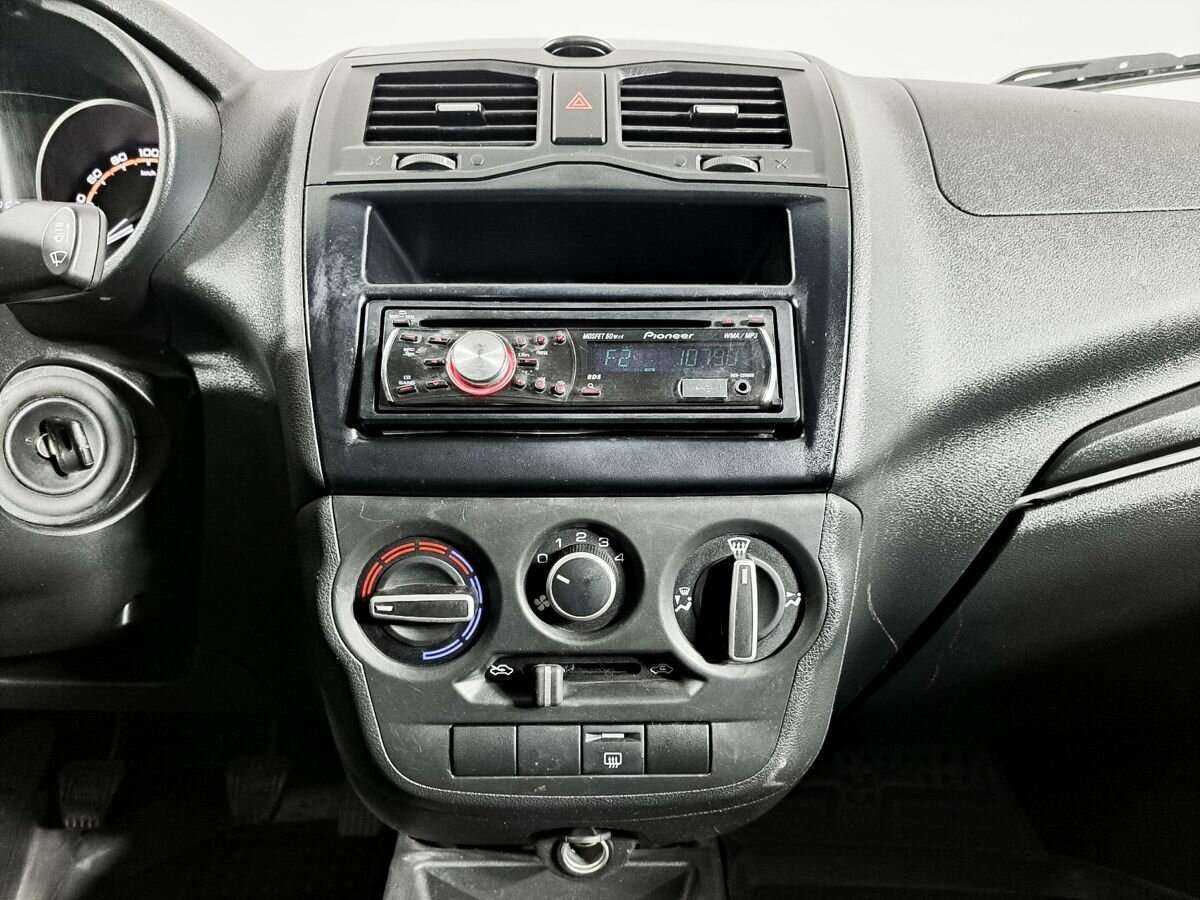 Lada (ВАЗ) Granta б/у, 2019, Механическая. Фото: #12