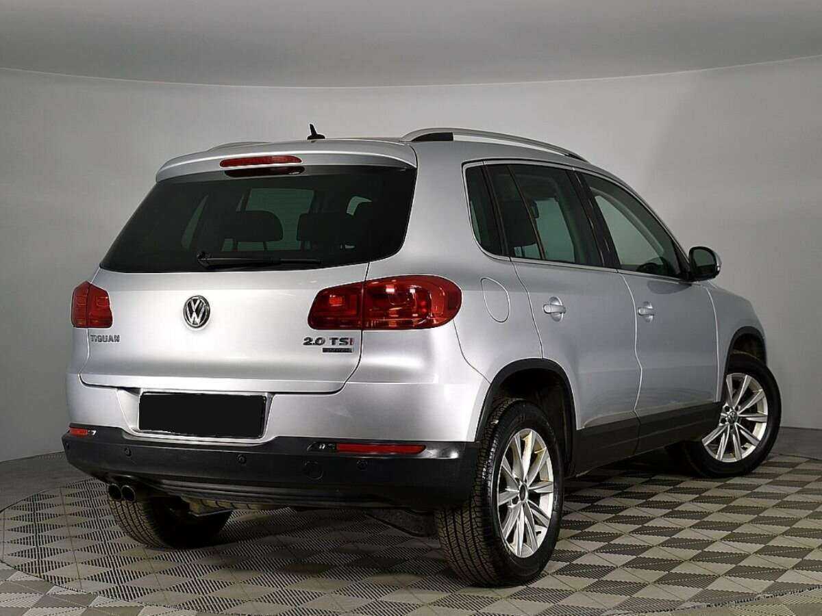 Volkswagen Tiguan б/у, 2012, Автоматическая. Фото: #1